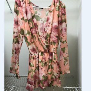 Lulu's Pink Floral Long Sleeve Romper Size Medium